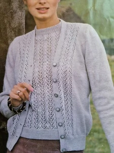 Knitting Pattern Lady's 4ply Twin Set (829) - Picture 1 of 2