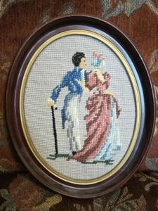 Vtg Framed Victorian Couple Needlepoint Picture Wall Hanging 10 X 8 Oval - Picture 1 of 3