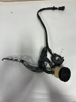 2012-2024 KAWASAKI ZX-14 R OEM FRONT BRAKE RESERVOIR LEVER WITH KILL SWITCH ASSY Foto 1 de 4