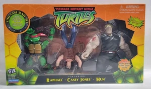 (NEW/NOS)2003 Teenage Mutant Ninja Turtles: Steel Cage Slam Set(Hun/Casey/Raph) - Picture 1 of 8
