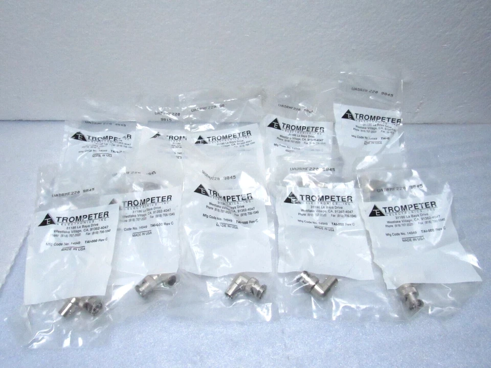 [Lot of 10] Trompeter UADRMF220 Right Angle 90 Degree Male to Female Elbow - Image 1 of 4