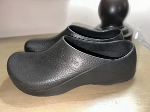 BIRKENSTOCK Profi-Birki Profesional PU Zuecos Zapatos 44 EE. UU. 11 R/W $90 USADO EN EXCELENTE ESTADO Negro - Imagen 1 de 6