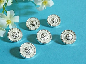 333B/ Stunning Buttons " Anemone " White And Silver Lot Of 6 Buttons Ep. 1970 - Picture 1 of 3