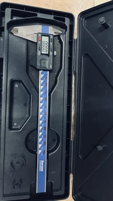 Forum Digital-Messschieber IP54, 200mm - Bild 1 von 3