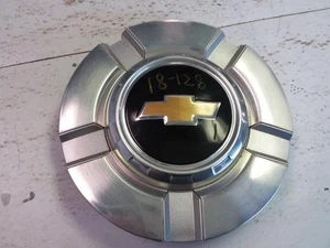 SILVRDO15 2011 Center Cap (Wheel) 745456 - Picture 1 of 2