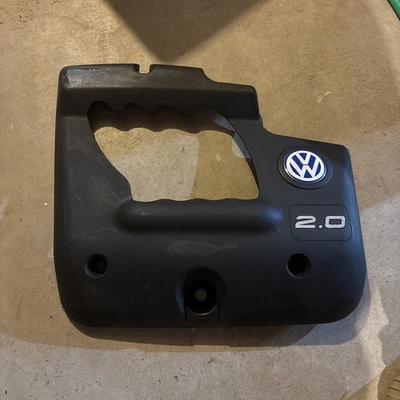Cubierta del motor Volkswagen 2.0 Jetta 2001-2004 O3316 DG fabricante original Foto 1 de 4