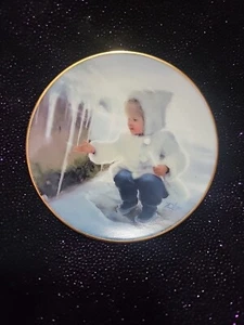 Vintage Pemberton Oaks Donald Zolan Miniature Plate “Winter Wonder" - Picture 1 of 3