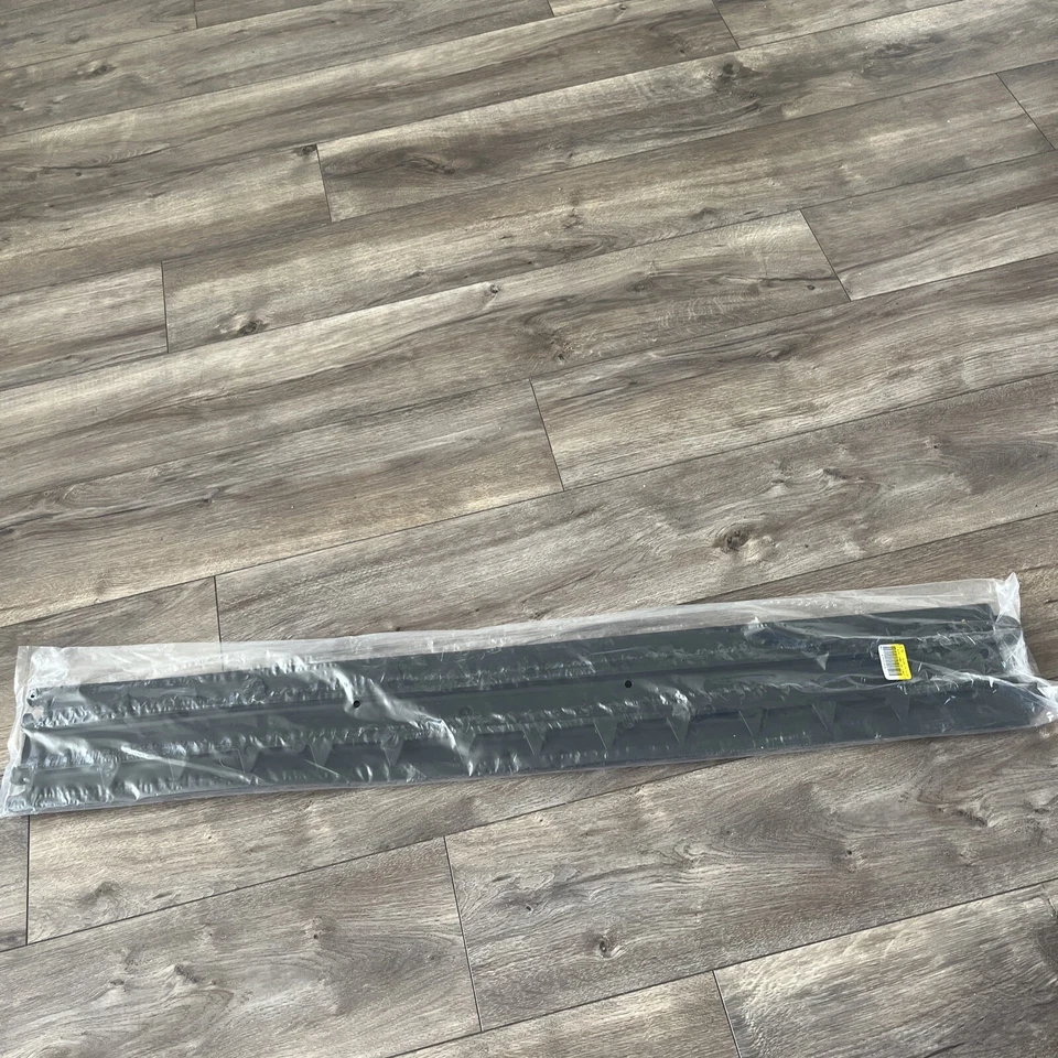 VEVOR 2 PCs 39 in Speed Bumps 2000 lbs Cable Protector Ramp Drop Over Cord Cover