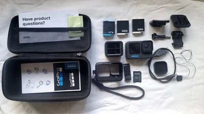 GoPro HERO10 Black HERO 10 - mit 3 Akkus und Ladestation etc . . . - Bild 1 von 4