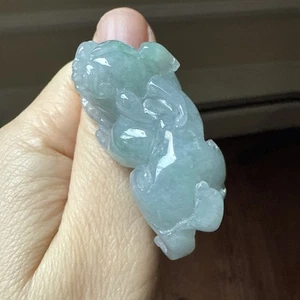 純天然翡翠A貨100% untreated Myanmar Grade A Jadeite Jade 老坑緬甸料子冰藍水貔貅 Certified - Picture 1 of 9