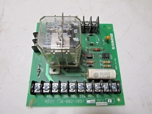 ✌ CONJUNTO DE PLACA DE CIRCUITO DE CONTROL RAYMOND 136-002-109 DETECCIÓN DE TIERRA - Imagen 1 de 4
