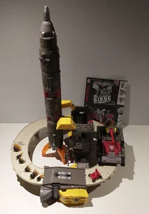 Transformers Siege War For Cybertron Trilogy Titan Class Omega Supreme complete - Picture 1 of 4