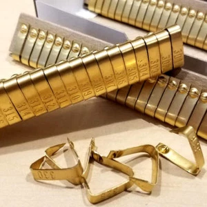 JIFFY Wing Bands Brass 500pcs NOT STAMPED Chicken Pheasant Poultry Chucker Tags - Picture 1 of 4
