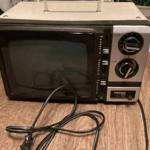 Vintage Portland RP-091 TV Television Portable WORKS Antenna Built In Ear Jack - Picture 1 of 16