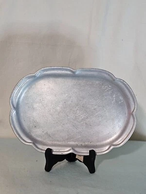 Oblong 10 1/4 X 7 in Plate made like Armetale - Image 1 of 3