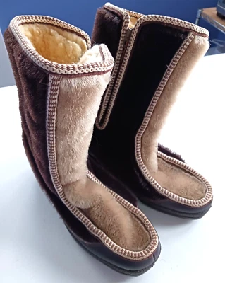 Vtg SnowLand Boots Brown Embroidered Trim Fur Mohair Fleece Snowbunny Boho 60s 7 - Image 1 of 4