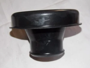 SAAB 900 CLASSIC TOP FUEL PUMP BELLOWS EARLY TYPE APPROX 1979 - 1987 - Imagen 1 de 2