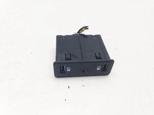 RENAULT MEGANE MK4 TWIN USB SOCKET PORT OUTLETS 2018 - Picture 1 of 13