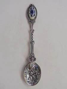 Vintage SAMMLERSTÜCK Souvenir Löffel 4,25", niederländische blaue Blume & Haus Küche Szene - Bild 1 von 4