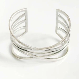 Nuevo Brazalete Brazalete Audaz Floral Ovalado Distintivo Retro Mujeres Fiesta Vacaciones Joyería - Imagen 1 de 5