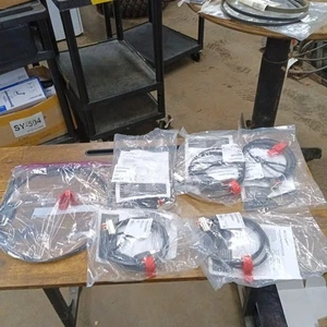 Lot de 6 antivols à câble pour ordinateur portable à clé Kensington ClickSafe - Photo 1/2