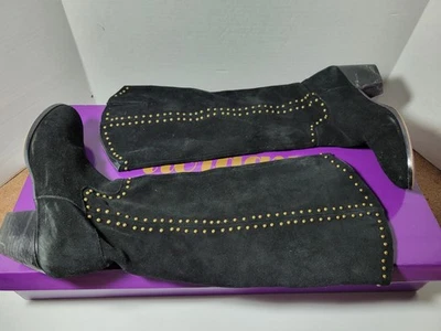 Botas hasta la rodilla Twiggy London de gamuza con tachuelas talla 9 W 955725 vintage para mujer Foto 1 de 4