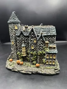 Hawthorne Village “The Bride of Frankenstein’s Castle" Universal Monsters - Picture 1 of 5