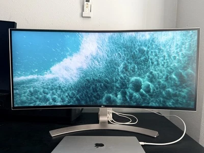 LG 38UC99-W 38-Inch UltraWide QHD+ IPS Monitor - Excellent Condition - Image 1 of 4