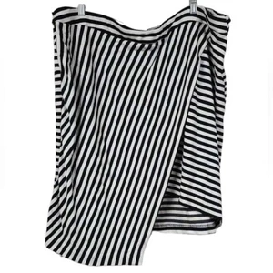 Cato 26/28 Black & White Striped Asymmetrical Hem Stretch Knit Pencil Skirt 4X - Picture 1 of 8