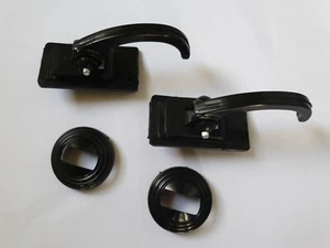KIT MANIGLIE APRIPORTA CON ROSONI FIAT 500 EPOCA L IN PLASTICA NERA( 1 foro) - Foto 1 di 5