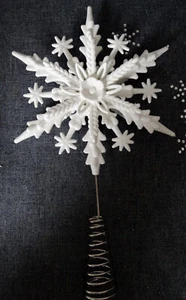 Schöne Christbaumspitze--weiß-Glitter--Schneeflocke-22 cm-Baumschmuck-Baumspitze - Bild 1 von 3