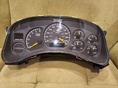 2000-2002 Chevy GMC Yukon Silverado Tahoe Speedometer Instrument Cluster OEM - Image 1 of 4
