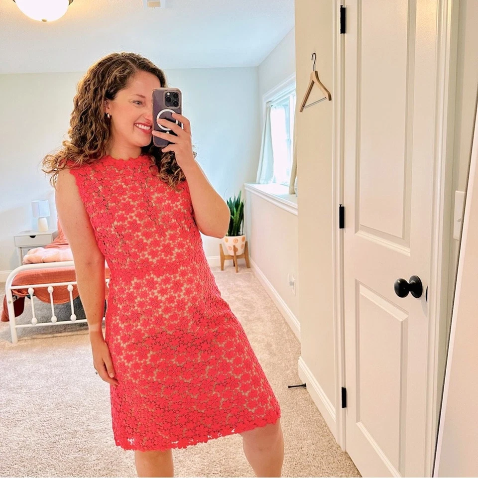 Elie Tahari Pink Floral Lace Mini Dress 10 - Image 1 of 4