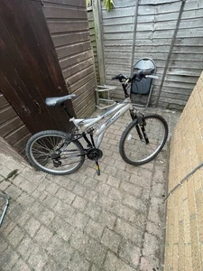 Dunlop Sport Hector Bike Bicycle With Kick Kick Stand - Picture 1 of 4