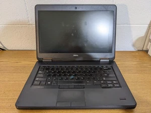 Dell Latitude E5440 - Will not power on - Picture 1 of 7