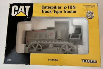 ERTL Caterpillar 2-Ton Track-Type Tractor 1:16 Scale Die Cast 2438: Original Box - Image 1 of 4