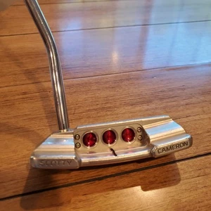 SCOTTY CAMERON NEWPORT 2/NOTCHBACK PUTTER RH 34 INCH WITH HEADCOVER - Picture 1 of 4