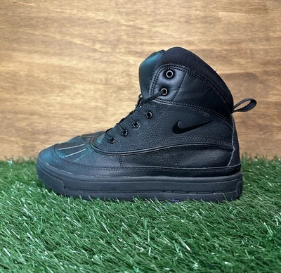 Nike ACG Woodside 2 Boots GS Size 6Y Triple Black Kids Waterproof Boots - Image 1 of 4