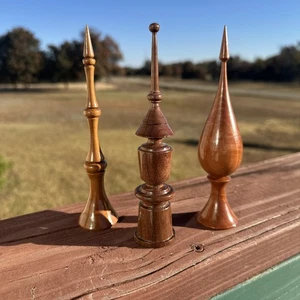 Vintage Tischplatte Massivholz geschnitzt Endstück Möbel Uhr 3er Set - Bild 1 von 15