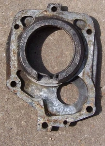 MUNCIE 4 SPEED TRANSMISSION CENTER BEARING HOUSING / MID PLATE M22 M21 M20 part - Picture 1 of 2