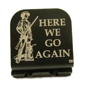 Here We Go Again Con Minuteman Grabado Láser Aluminio Sombrero Clip Brim-it - Imagen 1 de 9