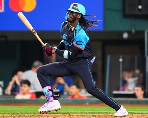 8x10 Photo ELLY DE LA CRUZ Cincinnati Reds Rookie Of The Year All Star - Picture 1 of 1