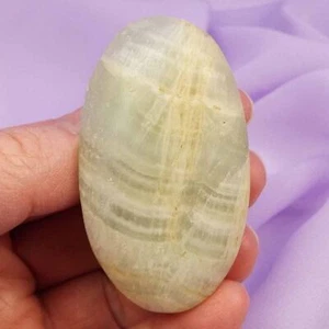 Banded Green Calcite palm stone 'New Possibilities' 61g SN46274 - Picture 1 of 4