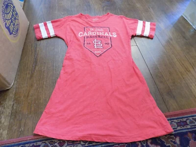 Pijama vestido de noche deportivo con hilos majestuosos rojos de los Cardenales de San Luis usado en excelente estado talla S Foto 1 de 4