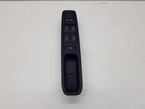 INTERRUPTOR VENTANA LADO CONDUCTOR DELANTERO DERECHO DACIA JOGGER 2024 5 PUERTAS OEM 809615044R - Imagen 1 de 10