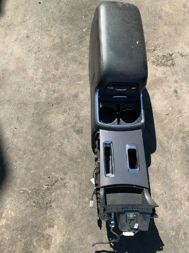 2011-2014 Dodge Charger Front Floor Center Console Black OEM Foto 1 de 3