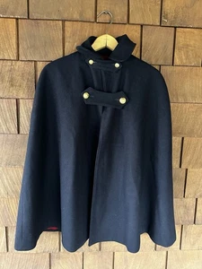 Capa de lana azul de colección Bruck's Nursing forro rojo enfermeras años 40 Segunda Guerra Mundial l@@K @ botones - Imagen 1 de 15