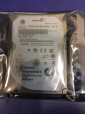 Seagate Momentus 7200.3 250 GB,Internal,7200 RPM,2.5" (ST9250421AS) Hard Drive - Image 1 of 3