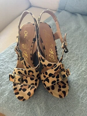 Naughty Monkey size 9.5 Women’s Leopard Print Pony Hair Wedge Platform Sandals - Image 1 of 4