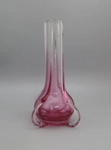 Elegante jarrón Art Nouveau soplado a mano de arándano a vidrio transparente con senderos transparentes - Imagen 1 de 11